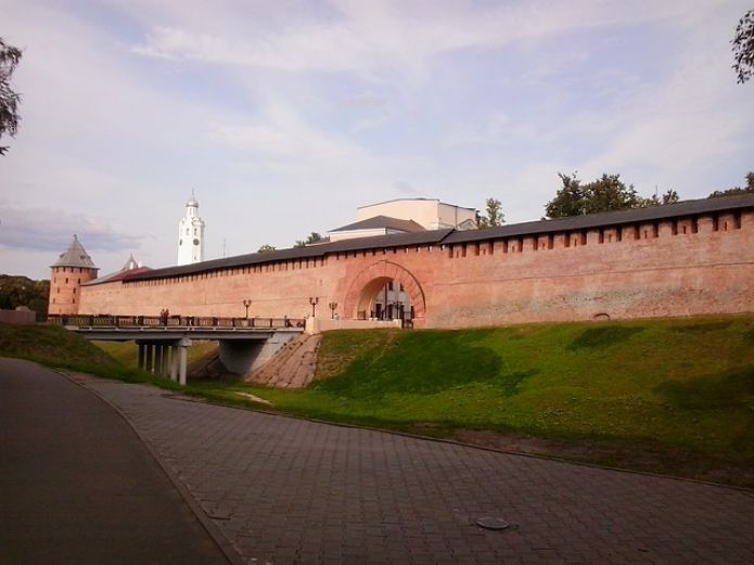Новгородский кремль (детинец)